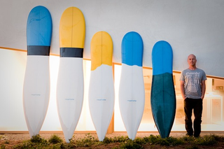 Illustration for article titled Surfboard with GPS and Radio